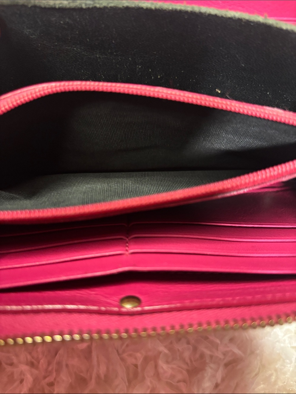 Saint Laurent Classic Y Ligne Zip Around Wallet in fuchsia pink - Picture 14 of 16